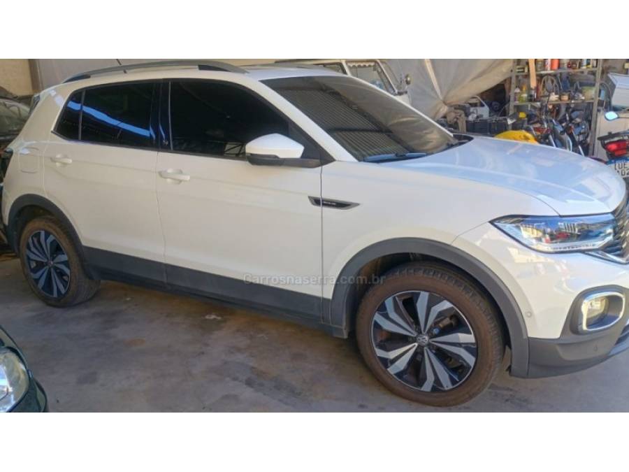 VOLKSWAGEN - T-CROSS - 2020/2021 - Branca - R$ 120.000,00