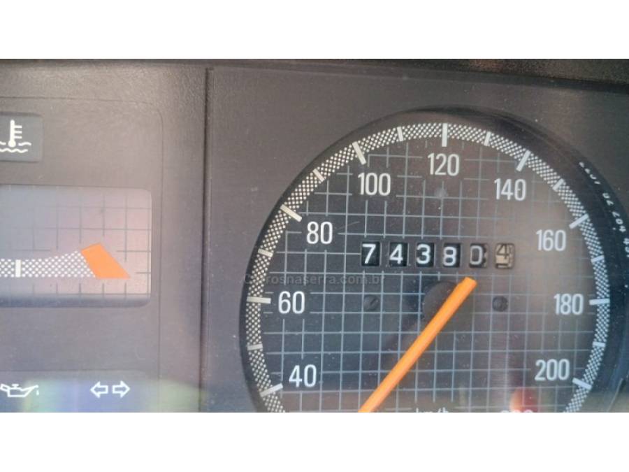 CHEVROLET - KADETT - 1994/1995 - Vermelha - R$ 15.900,00