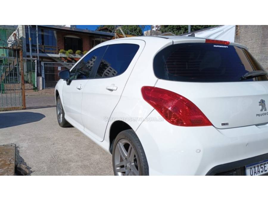 PEUGEOT - 308 - 2013/2014 - Branca - R$ 43.900,00