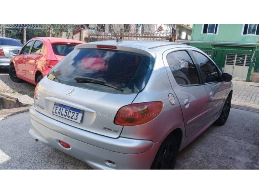 PEUGEOT - 206 - 2008/2008 - Prata - R$ 18.900,00