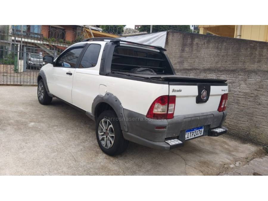 FIAT - STRADA - 2012/2013 - Branca - R$ 49.000,00