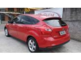 FORD - FOCUS - 2014/2015 - Vermelha - R$ 54.900,00