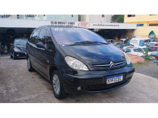 CITROËN - XSARA PICASSO - 2006/2006 - Preta - R$ 17.900,00