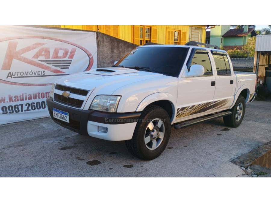 CHEVROLET - S10 - 2009/2010 - Branca - R$ 65.900,00