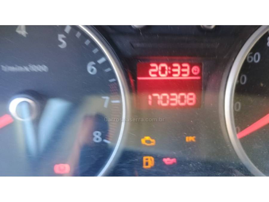 VOLKSWAGEN - VOYAGE - 2012/2012 - Preta - R$ 32.000,00