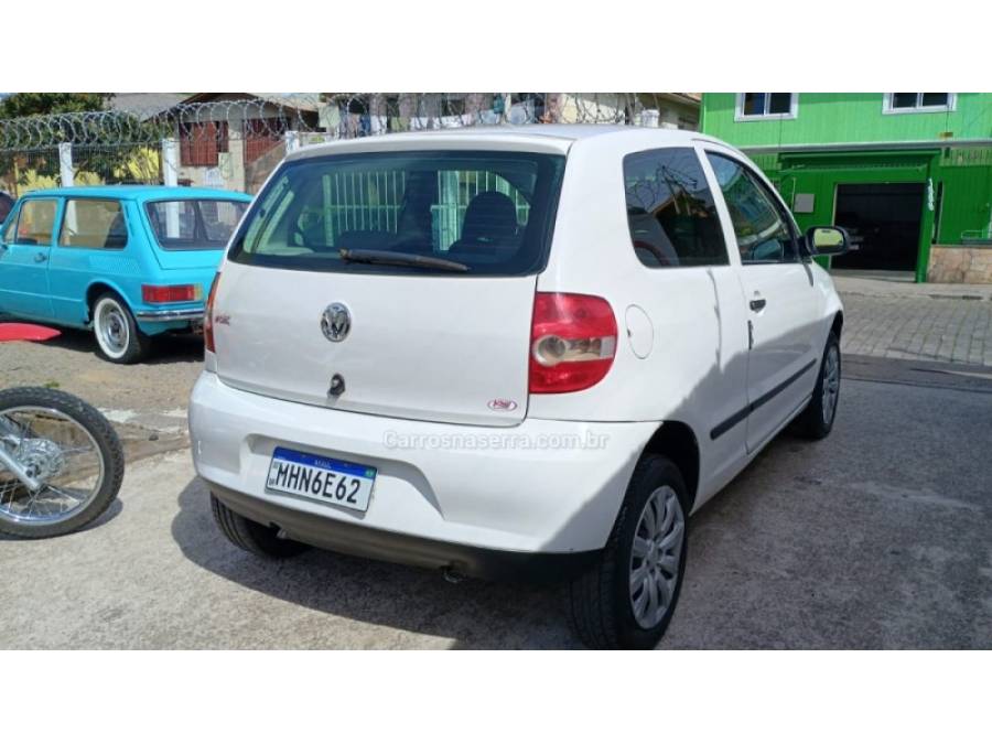 VOLKSWAGEN - FOX - 2007/2007 - Branca - R$ 19.900,00