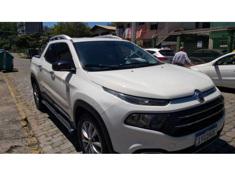 FIAT - TORO - 2018/2019 - Branca - R$ 124.000,00